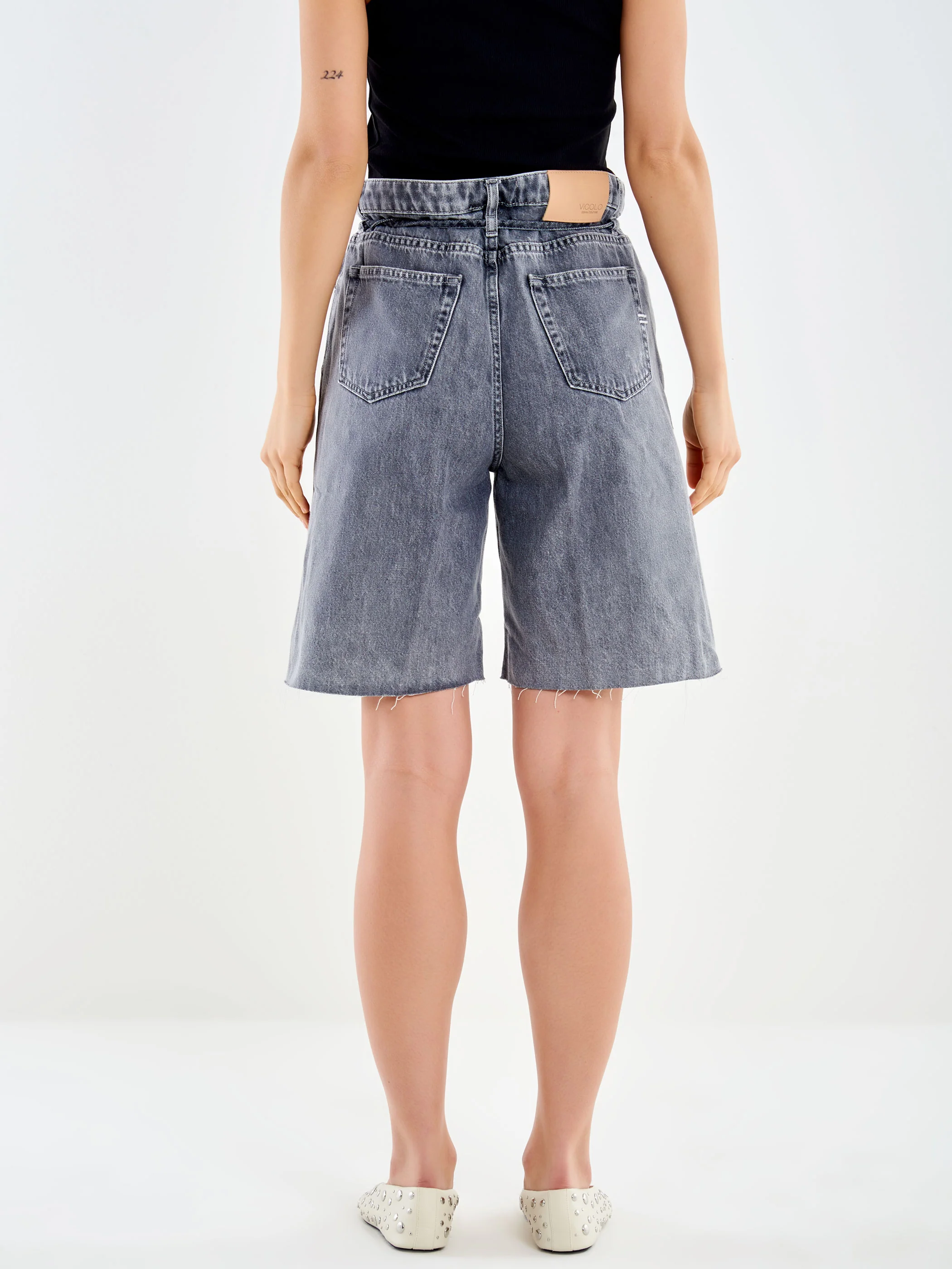 Bermuda in Denim con Laccio in Vita - Image 3