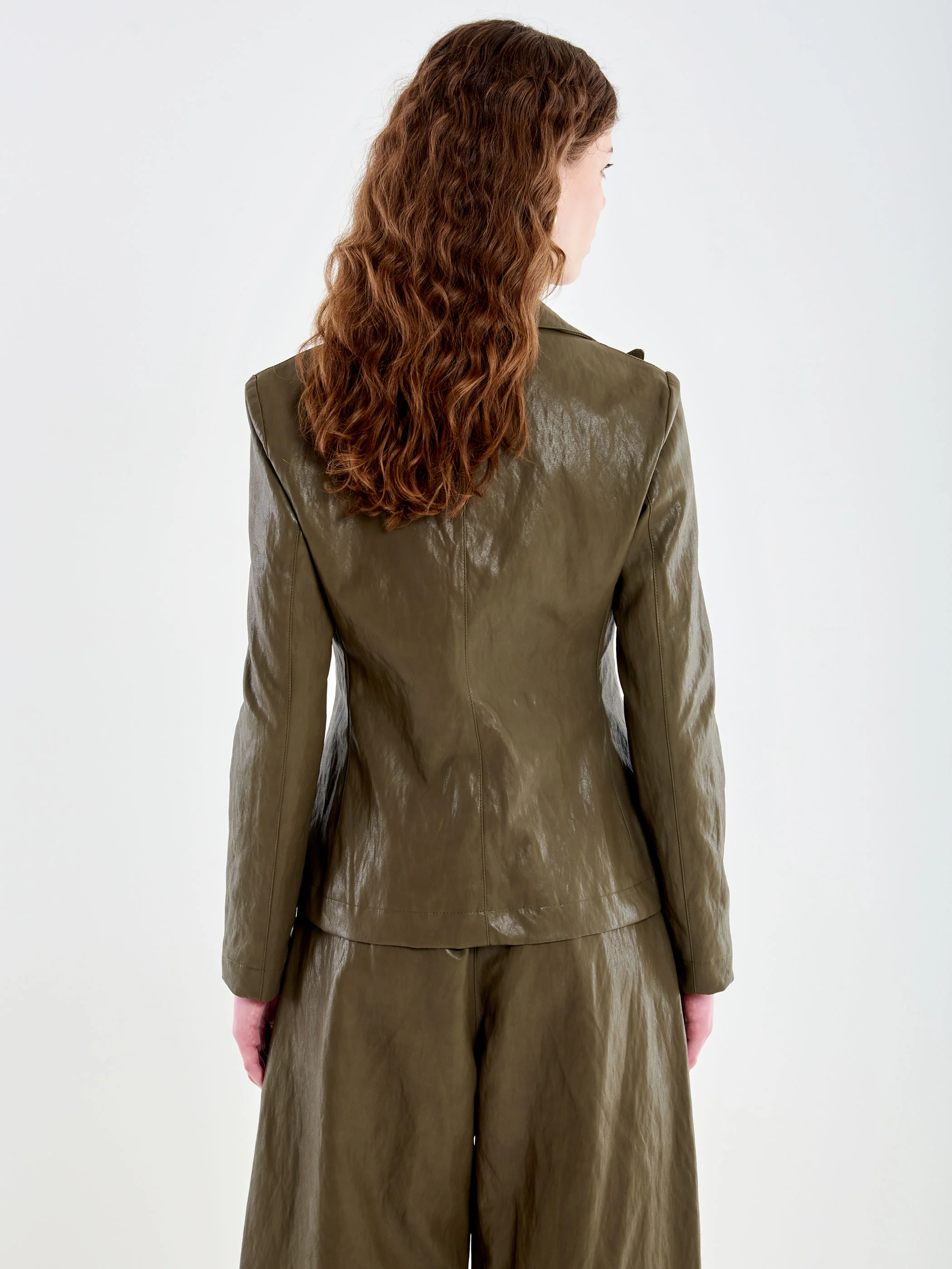 Blazer in Ecopelle Stropicciata - Image 3