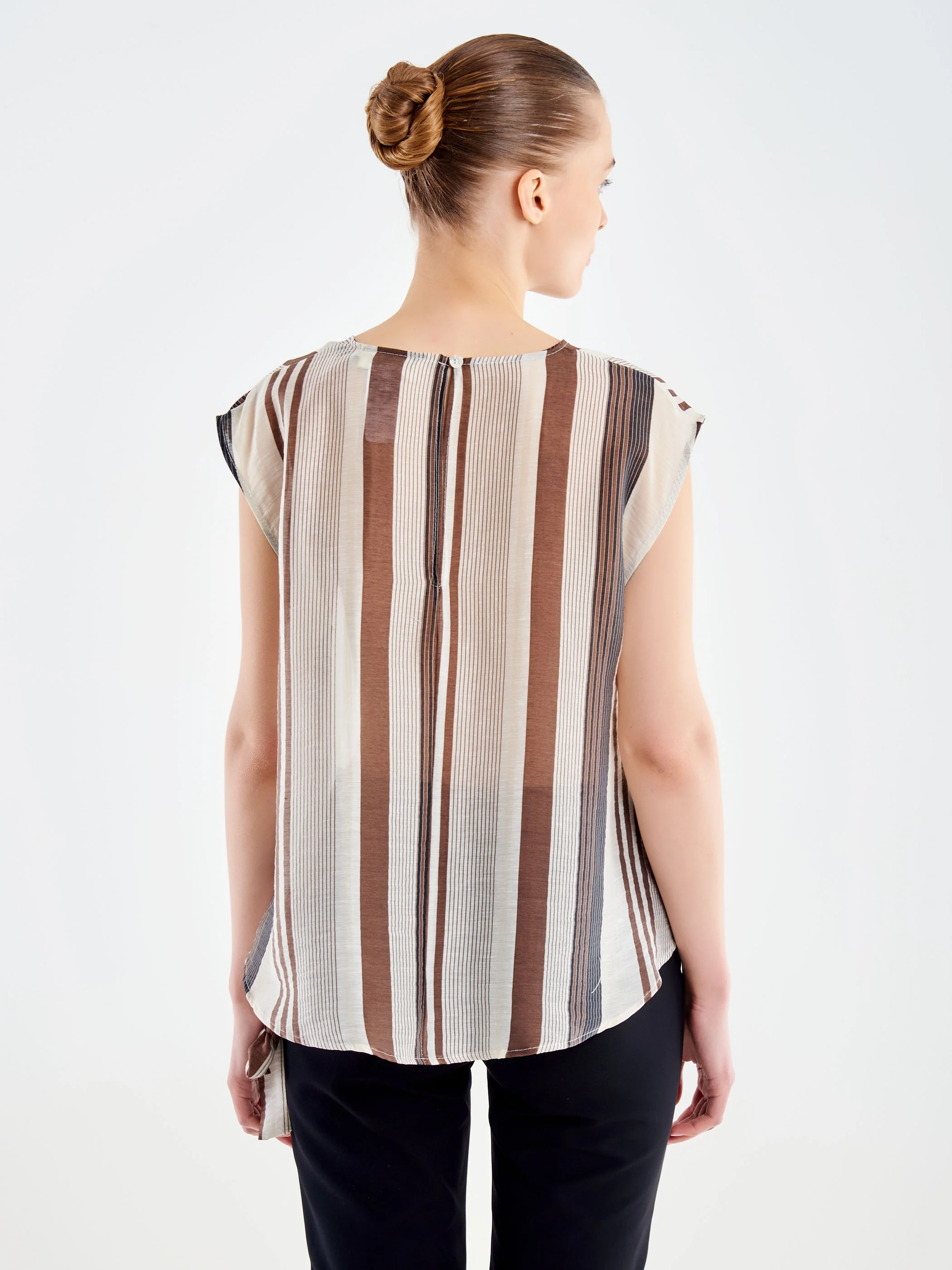 Blusa a Righe con Coulisse sul Fondo - Image 3