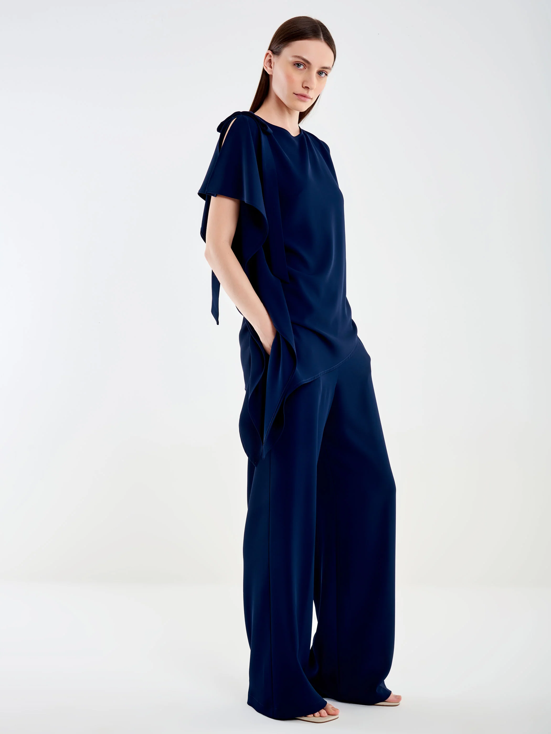 Blusa Monospalla Con Fiocco