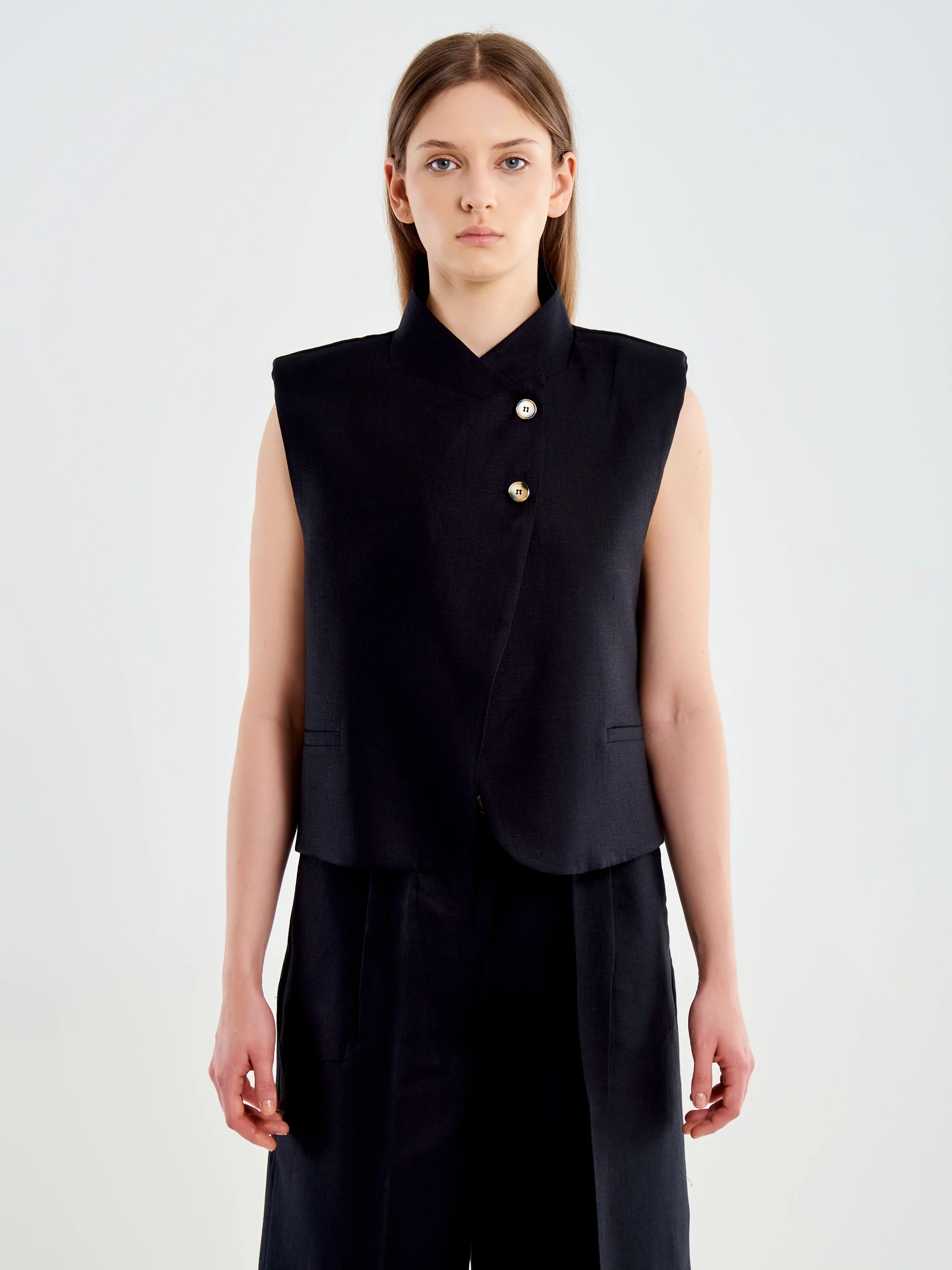 Gilet Cropped con Collo Alto - Image 2