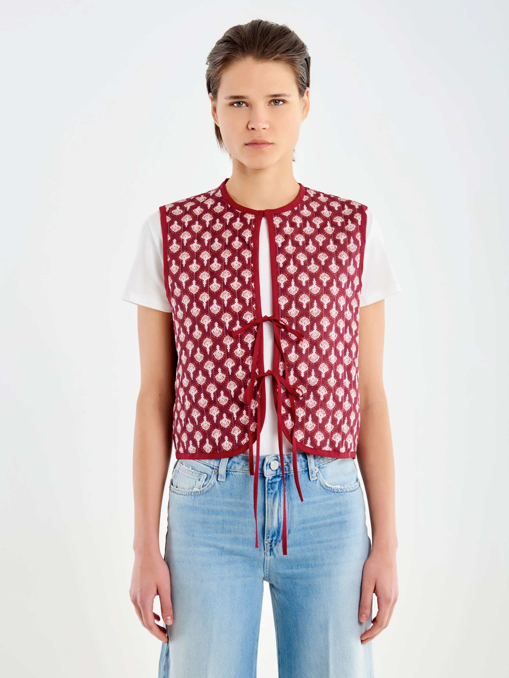 Gilet Trapuntato Reversibile con Fiocchetti - Image 2
