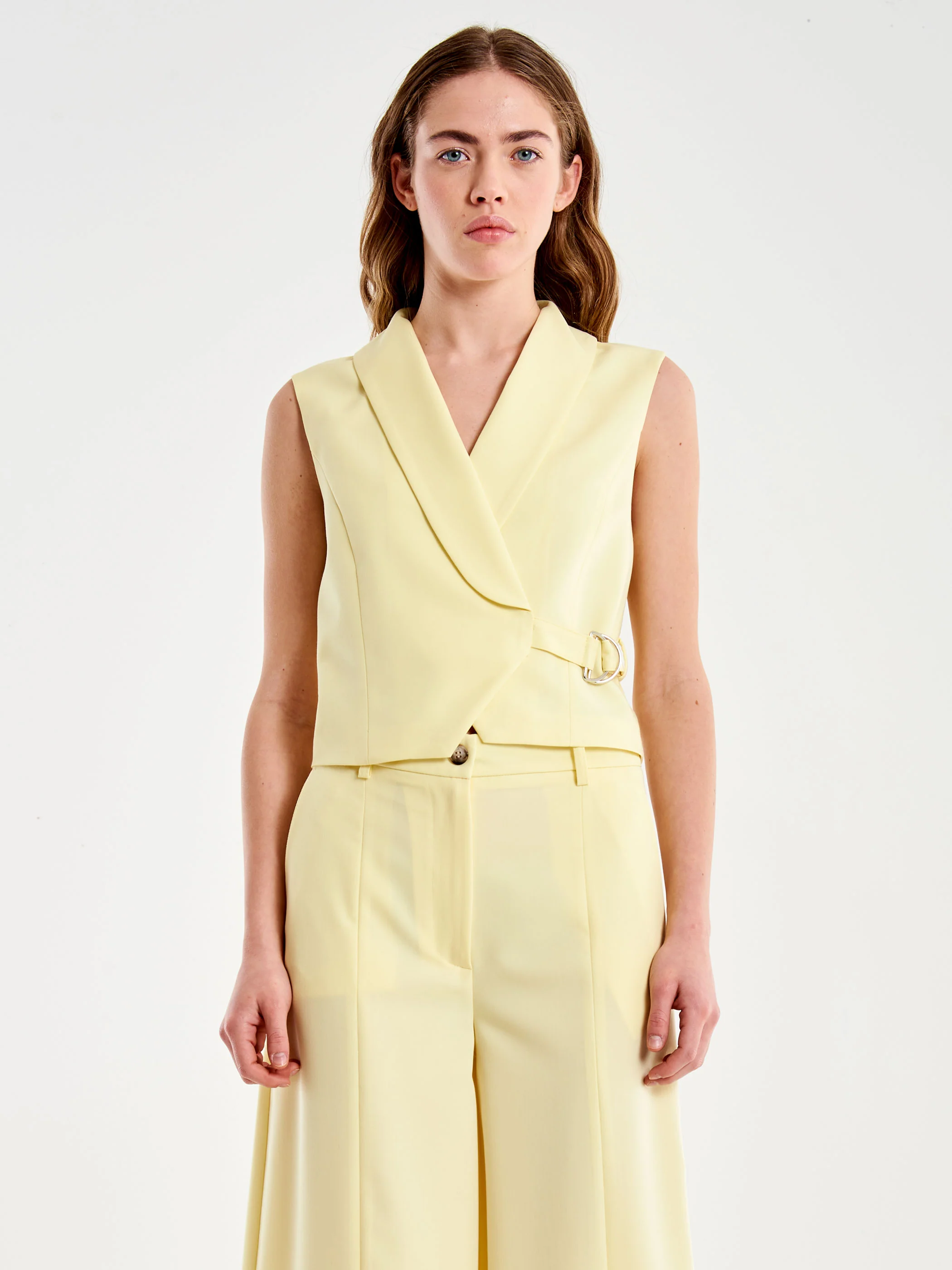 Gillet Smanicato con Cinturino - Image 2
