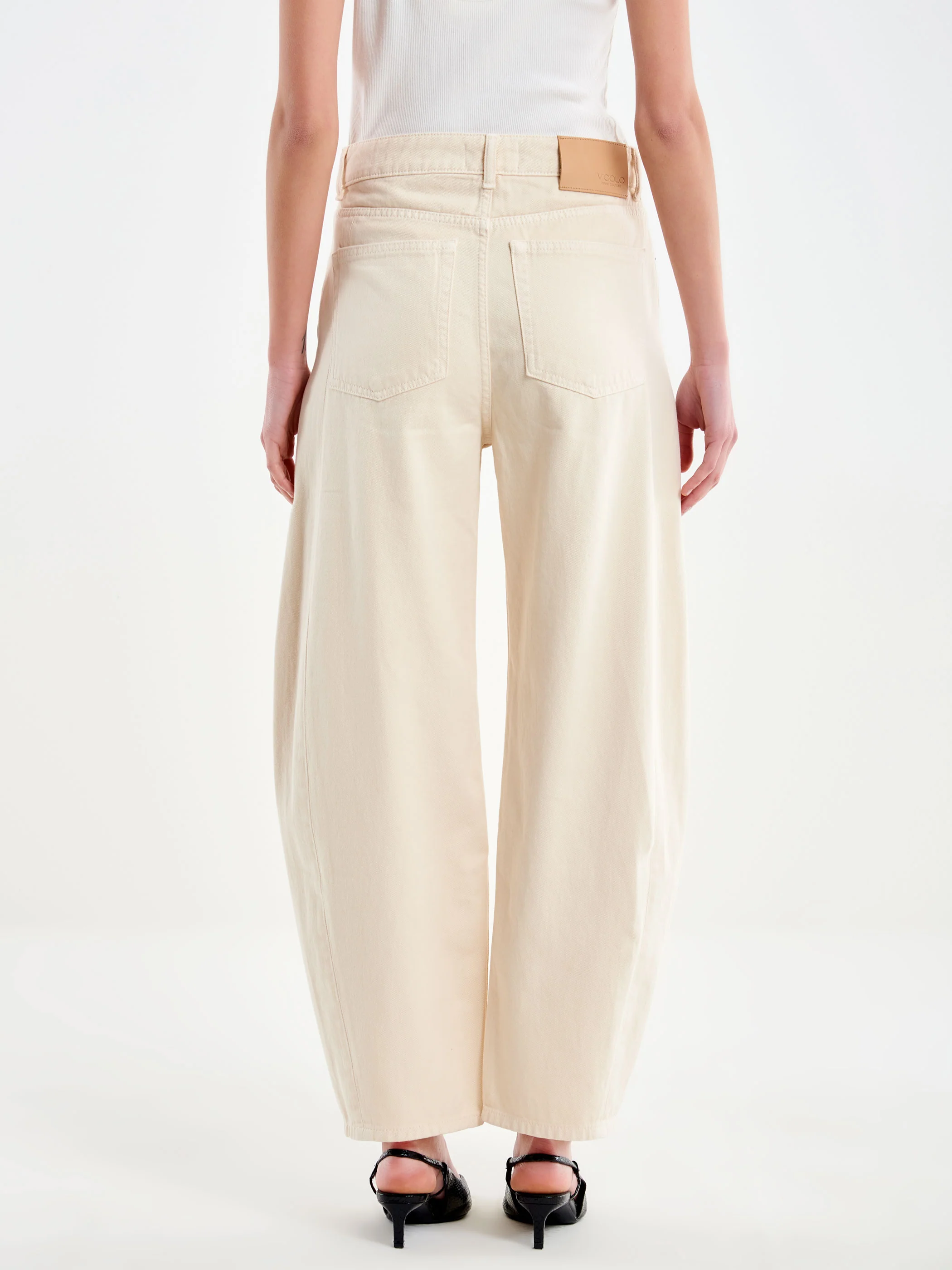 Jeans Chiara Barrel Beige - Image 3