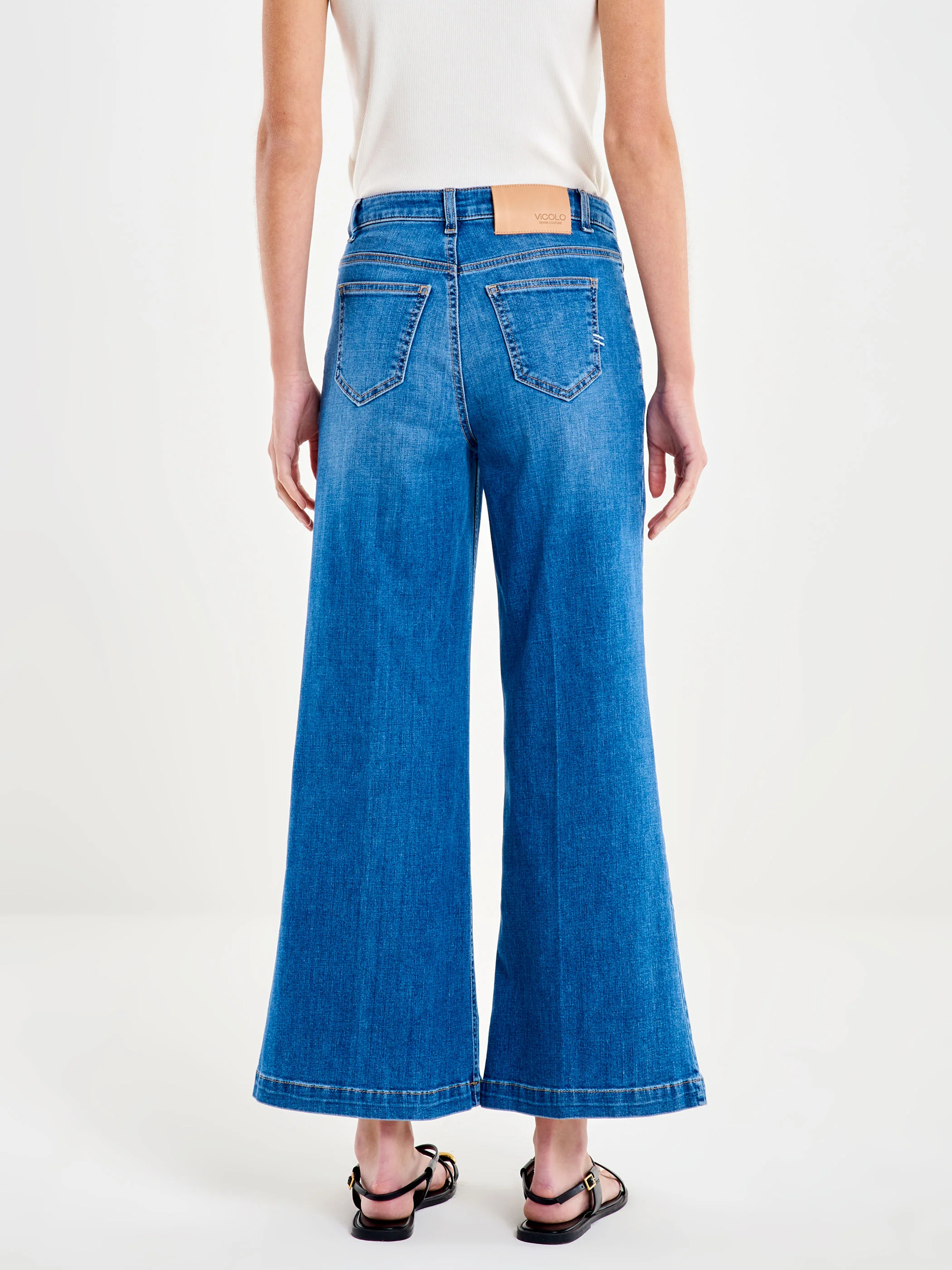 Jeans Cristina con Bottoni - Image 3