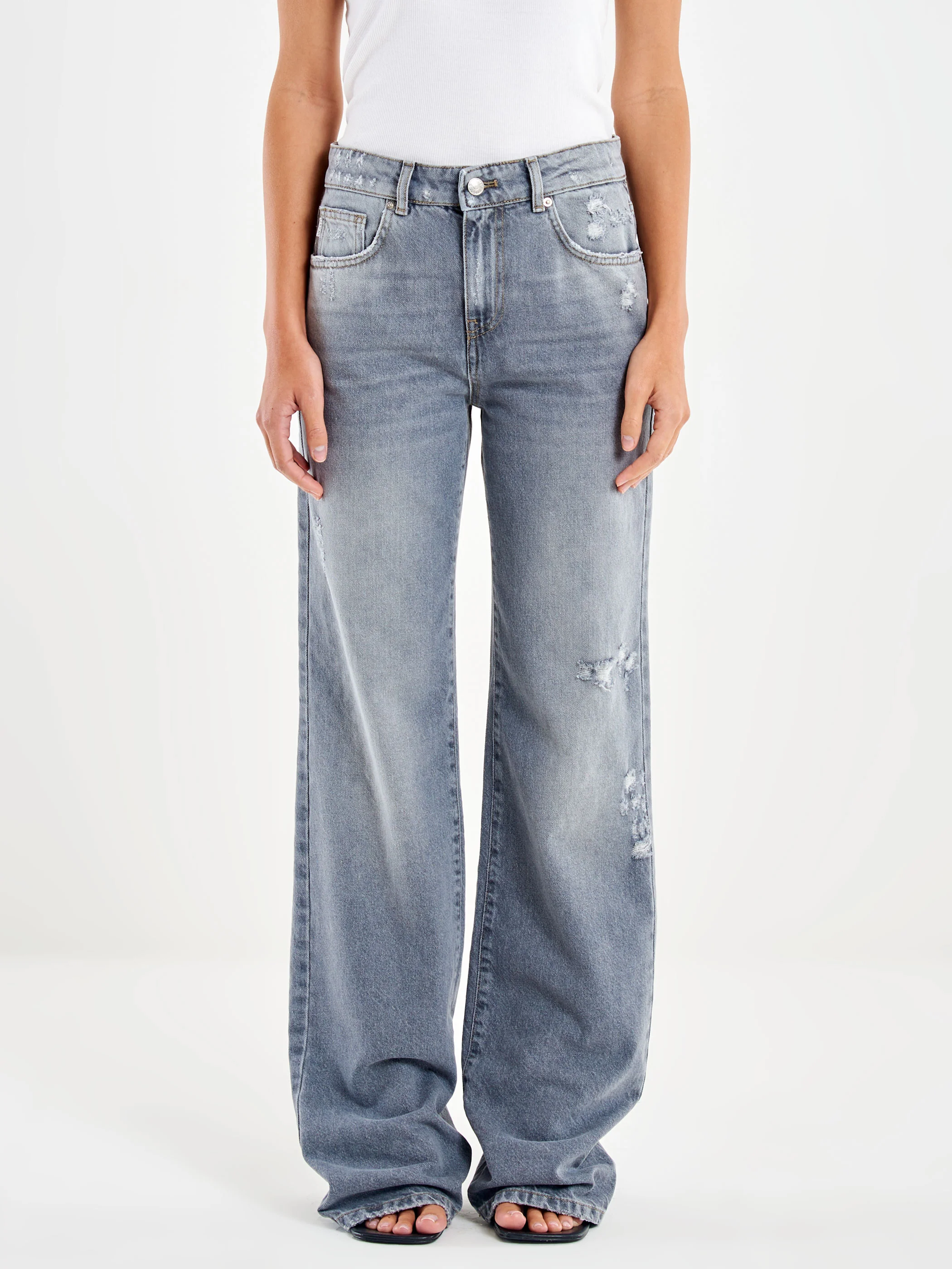 Jeans Dalia Regular con Rotture - Image 2