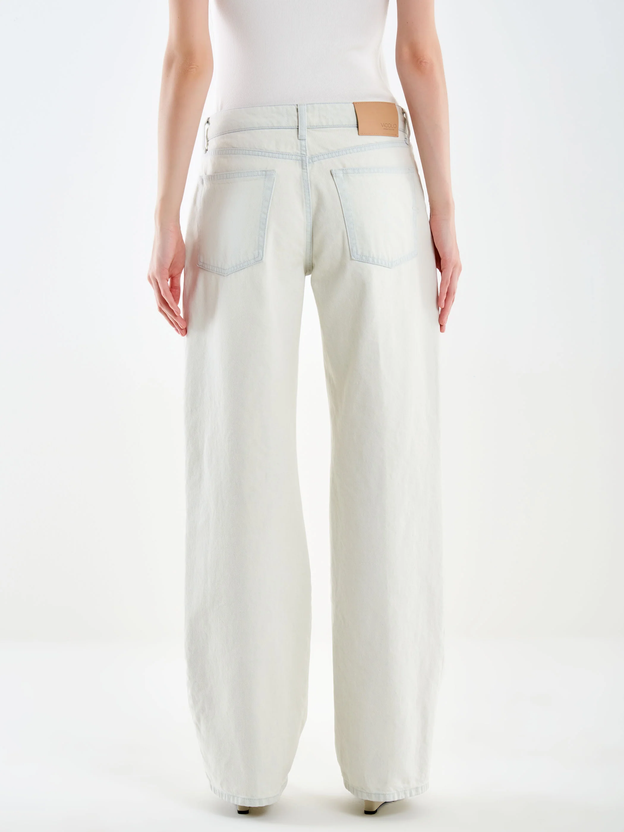 Jeans Elide con Tasche Effetto toppa - Image 3