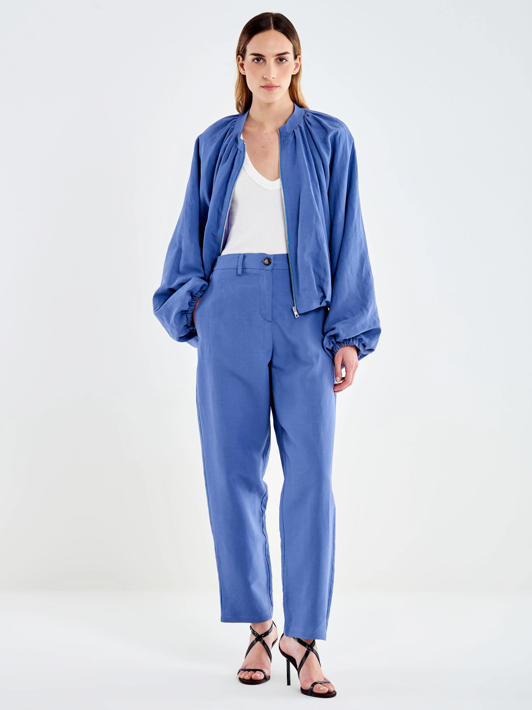 Pantalone Carrot in Viscosa Lino