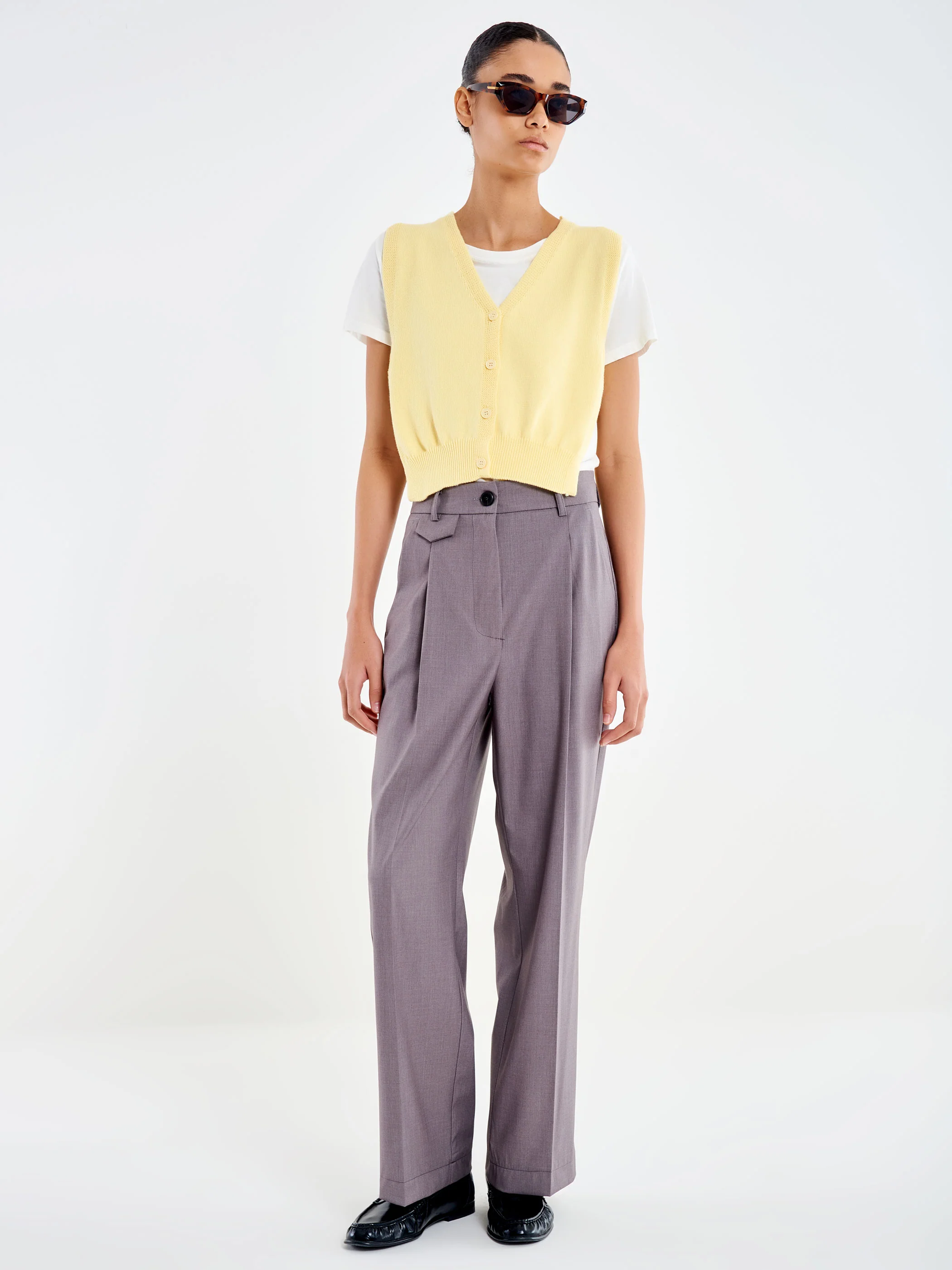 Pantalone Con Piega e Risvolto