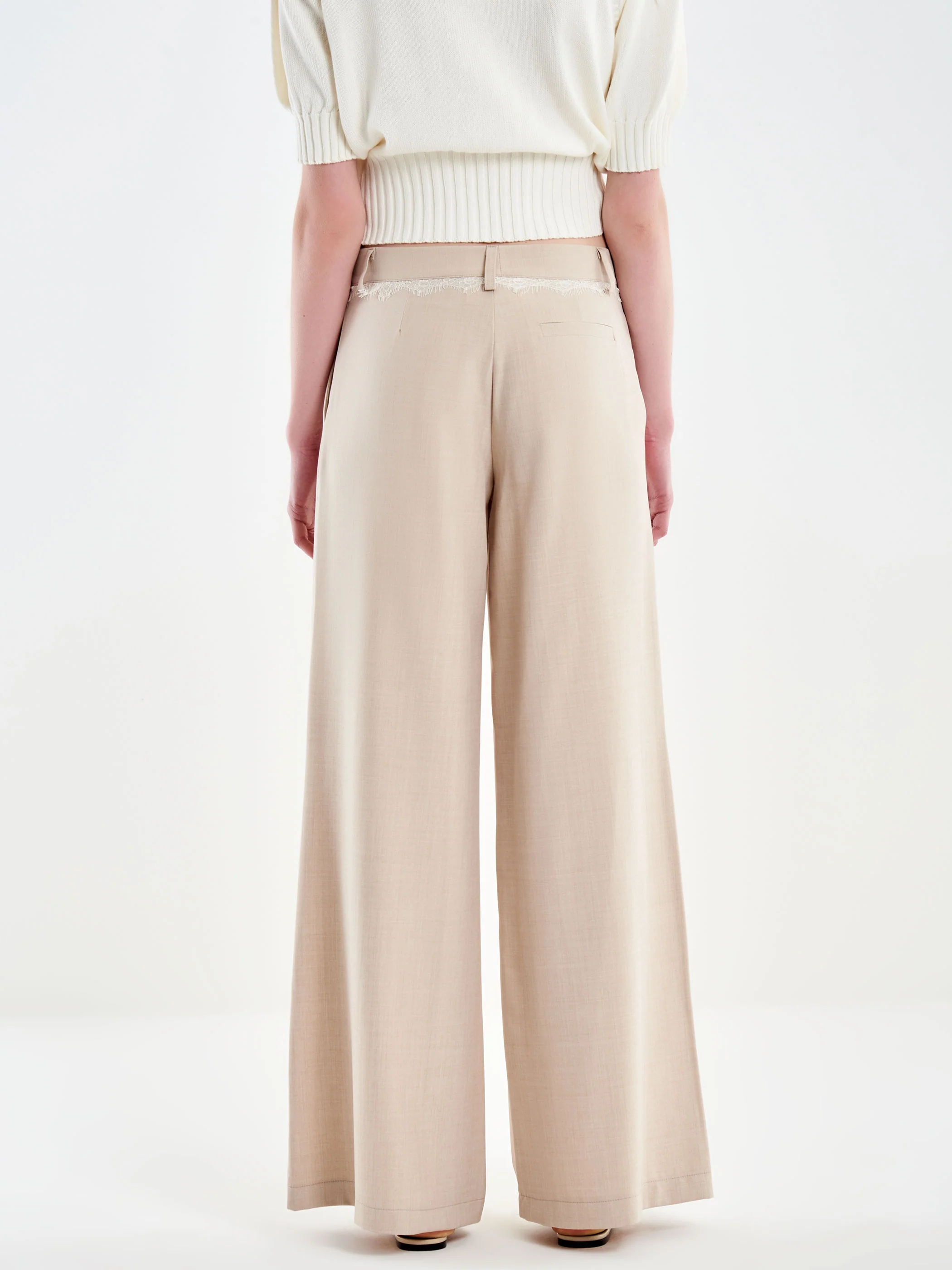 Pantaloni a Zampetta con Dettaglio Pizzo - Image 3