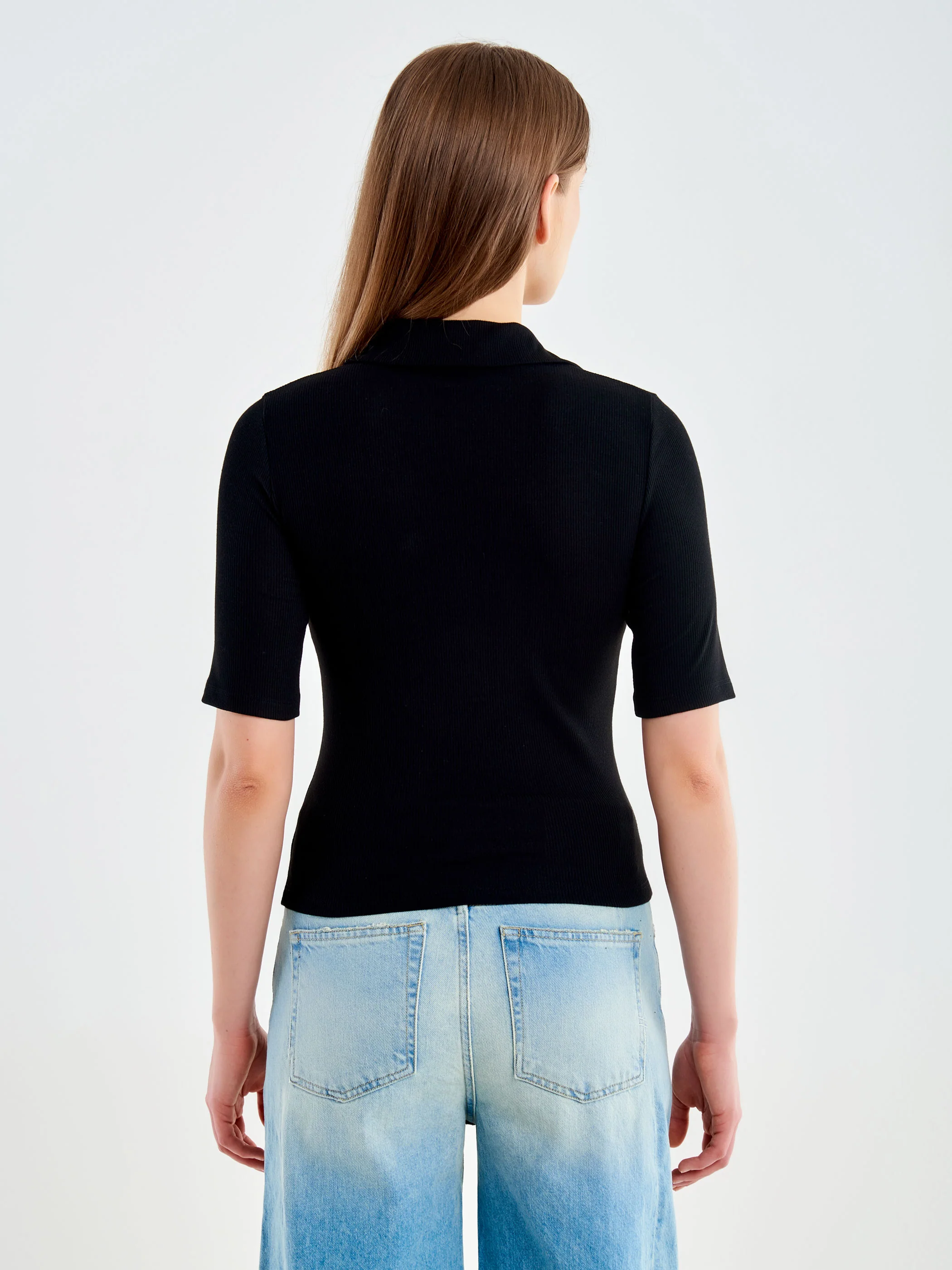T-shirt a Costine Scollo a V - Image 3