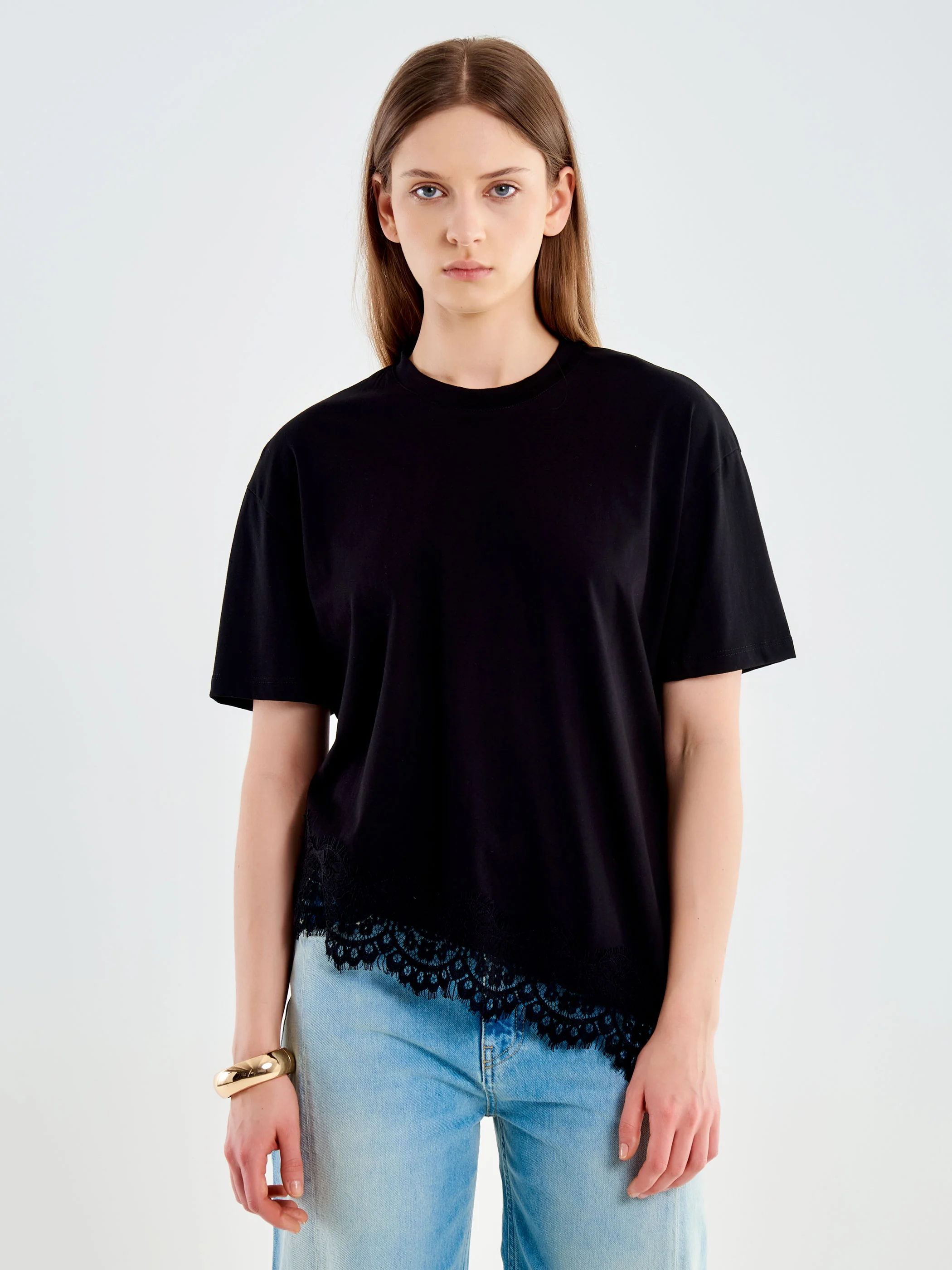 T-Shirt Con Pizzo sul Fondo