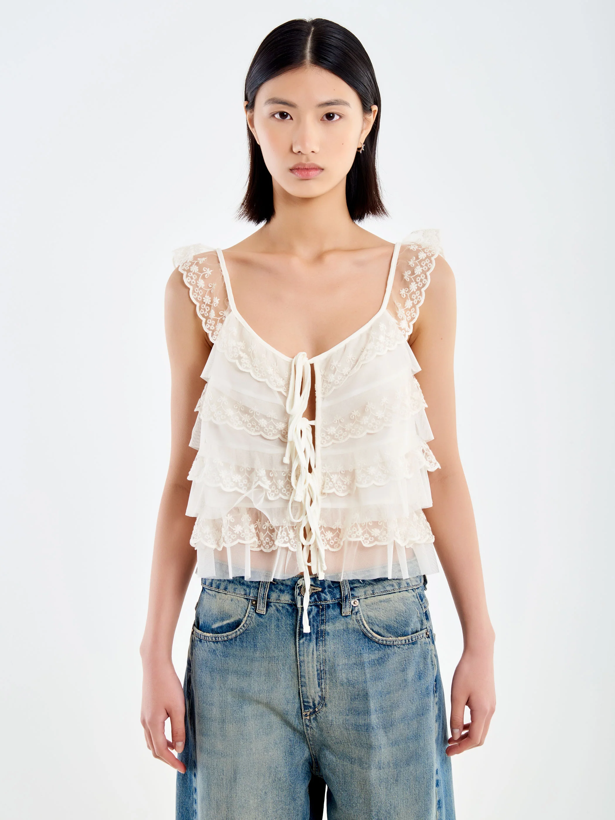 Top in Pizzo Con Laccetti - Image 2