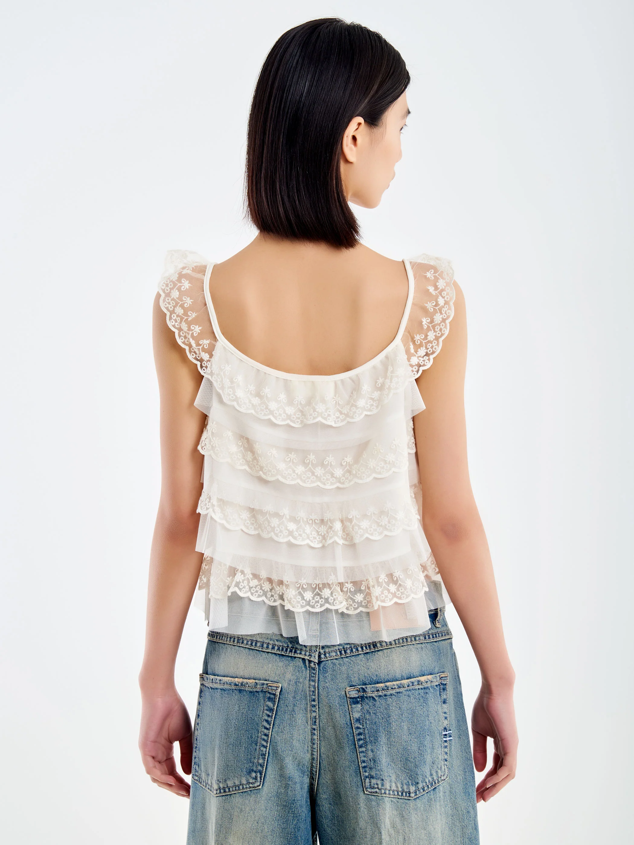 Top in Pizzo Con Laccetti - Image 3